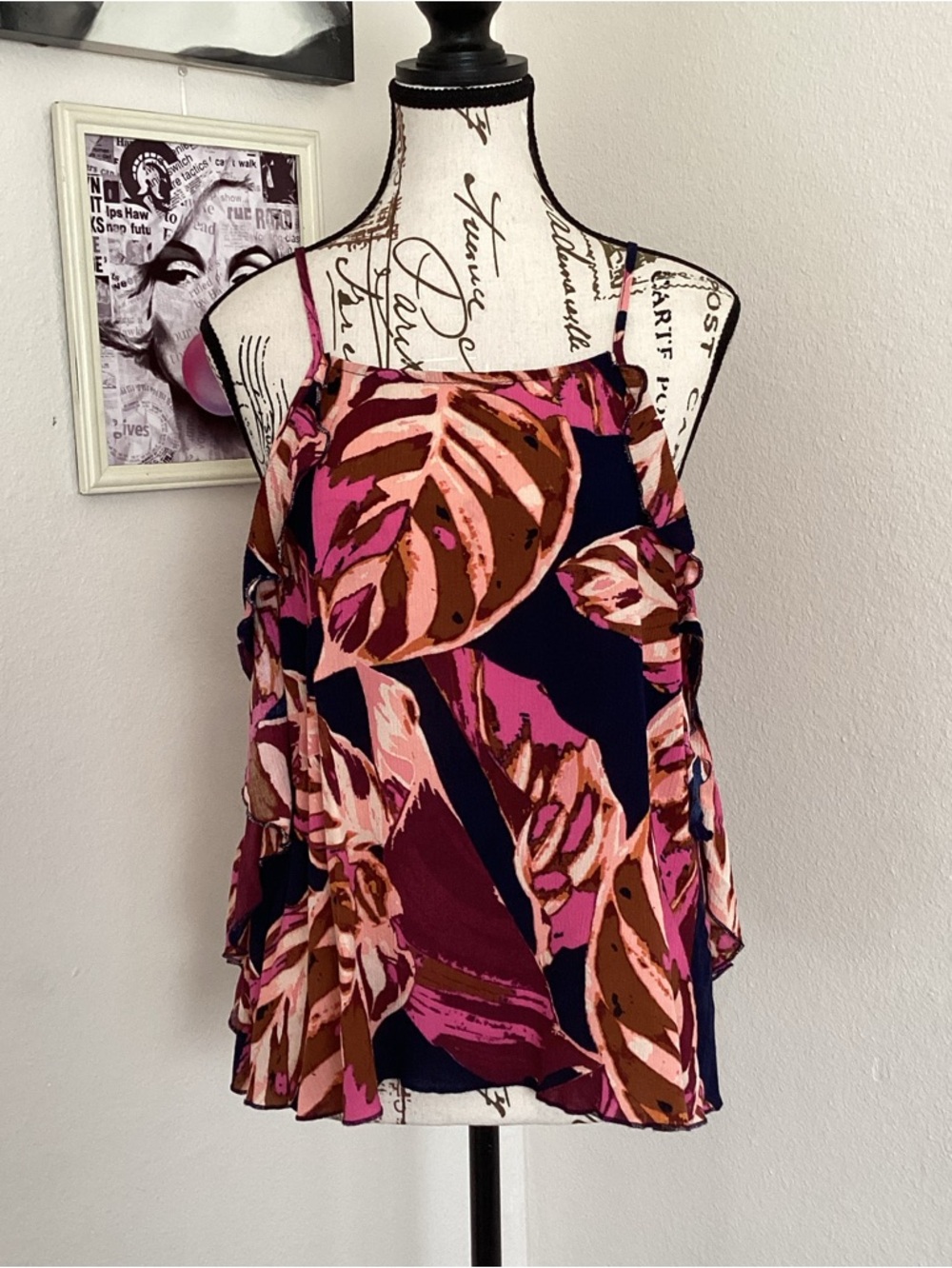 Mossimo Supply Co. Floral Print Spaghetti Strap Tank Top